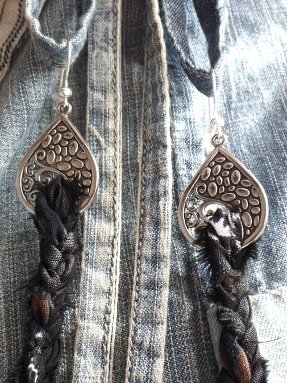 Hand Crafted SWAG Earrings MIDNIGHT - Picture 2 of 7